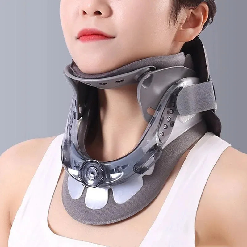 Système de traction cervicale NEKKO™ avec molette de réglage millimétrée pour soulagement des vertèbres.